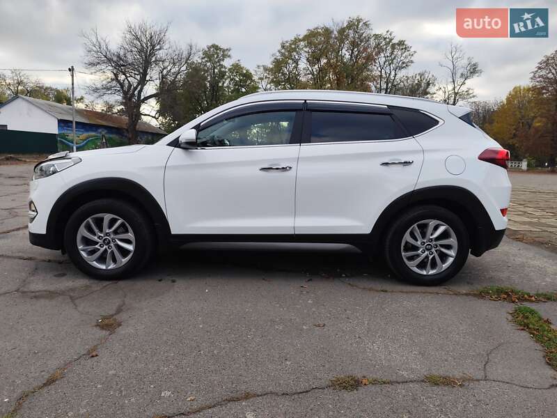 Внедорожник / Кроссовер Hyundai Tucson 2017 в Новоархангельске фото 5 Внедорожник / Кроссовер Hyundai Tucson 2017 в Новоархангельске