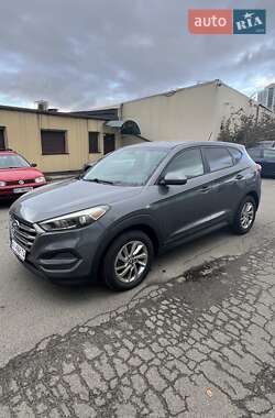 Позашляховик / Кросовер Hyundai Tucson 2016 в  фото 4 Позашляховик / Кросовер Hyundai Tucson 2016 в