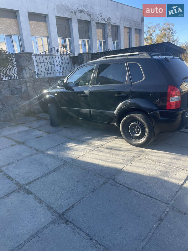 Позашляховик / Кросовер Hyundai Tucson 2008 в Славуті фото 10 Позашляховик / Кросовер Hyundai Tucson 2008 в Славуті