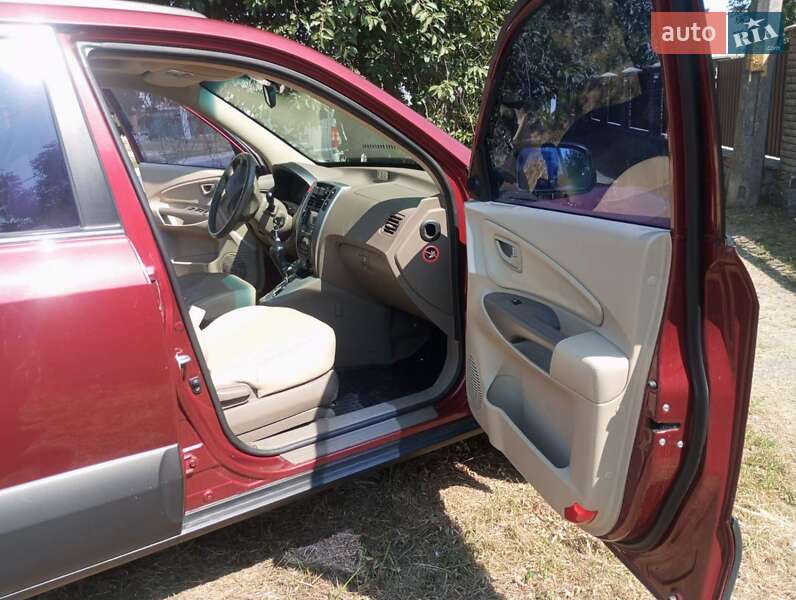 Позашляховик / Кросовер Hyundai Tucson 2008 в Києві фото 5 Позашляховик / Кросовер Hyundai Tucson 2008 в Києві