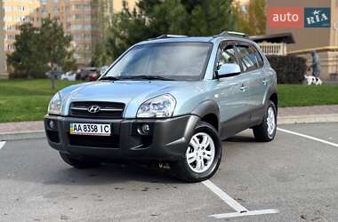 Внедорожник / Кроссовер Hyundai Tucson 2008 в 