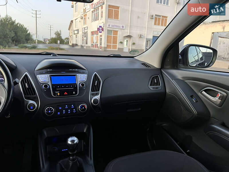 Позашляховик / Кросовер Hyundai Tucson 2013 в Одесі фото 21 Позашляховик / Кросовер Hyundai Tucson 2013 в Одесі