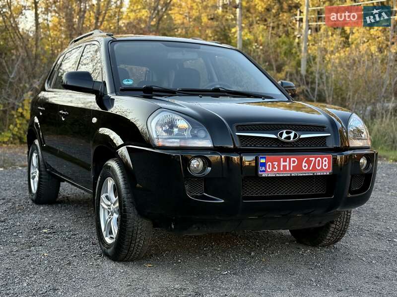 Позашляховик / Кросовер Hyundai Tucson 2009 в Гнівані