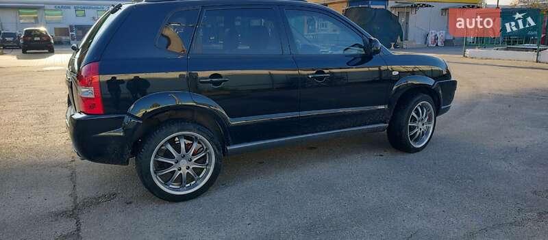 Внедорожник / Кроссовер Hyundai Tucson 2005 в Харькове фото 7 Внедорожник / Кроссовер Hyundai Tucson 2005 в Харькове