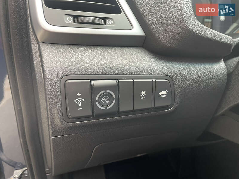 Внедорожник / Кроссовер Hyundai Tucson 2017 в Киеве