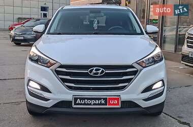 Внедорожник / Кроссовер Hyundai Tucson 2017 в 
