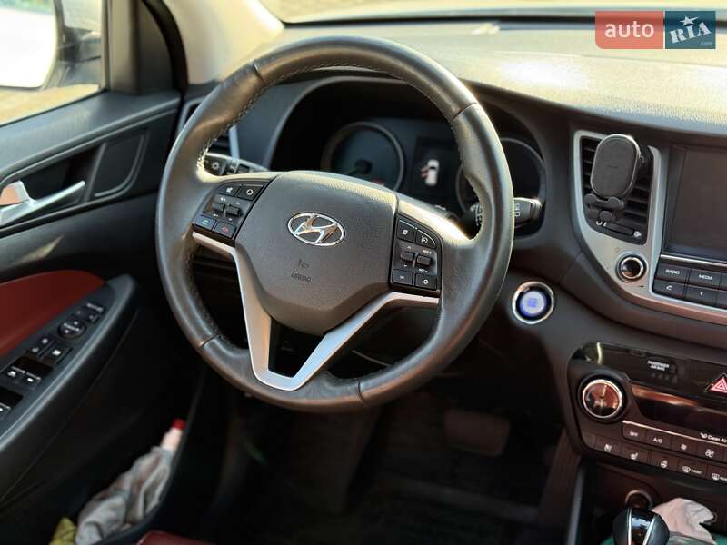 Внедорожник / Кроссовер Hyundai Tucson 2016 в Одессе