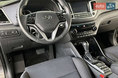 Внедорожник / Кроссовер Hyundai Tucson 2017 в 
