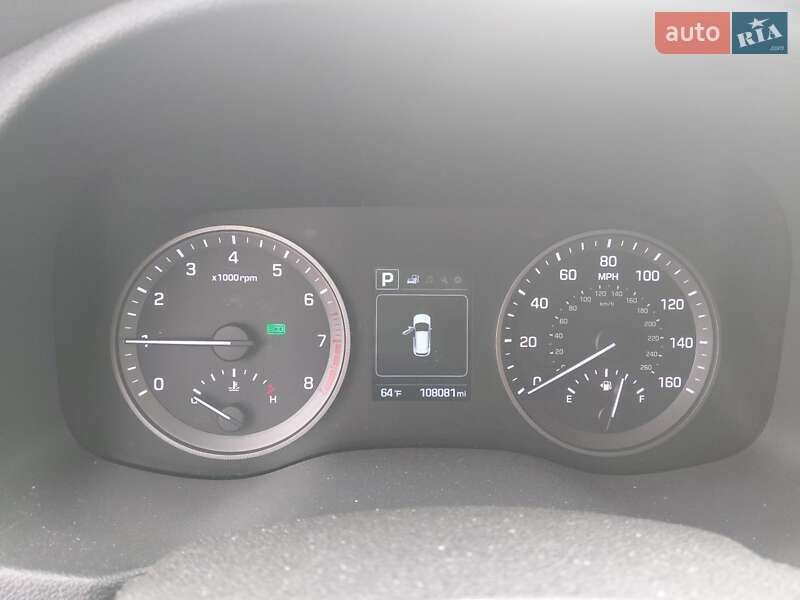 Позашляховик / Кросовер Hyundai Tucson 2015 в Полтаві