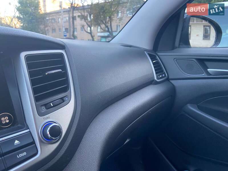 Внедорожник / Кроссовер Hyundai Tucson 2017 в Ровно фото 11 Внедорожник / Кроссовер Hyundai Tucson 2017 в Ровно