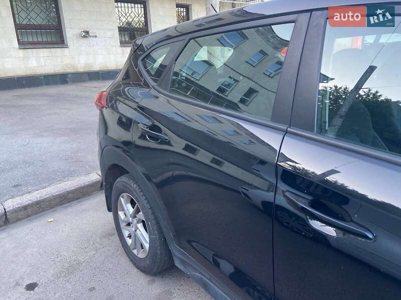 Внедорожник / Кроссовер Hyundai Tucson 2017 в Ровно фото 2 Внедорожник / Кроссовер Hyundai Tucson 2017 в Ровно