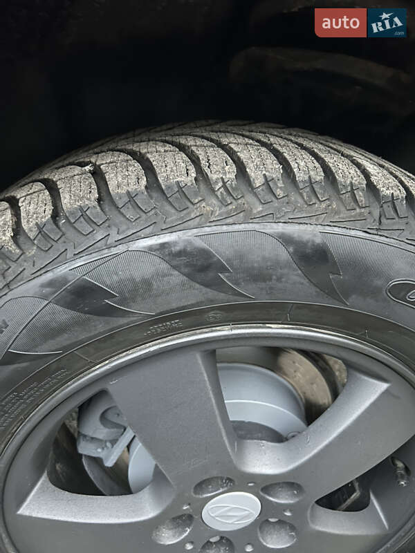 Позашляховик / Кросовер Hyundai Tucson 2006 в Конотопі