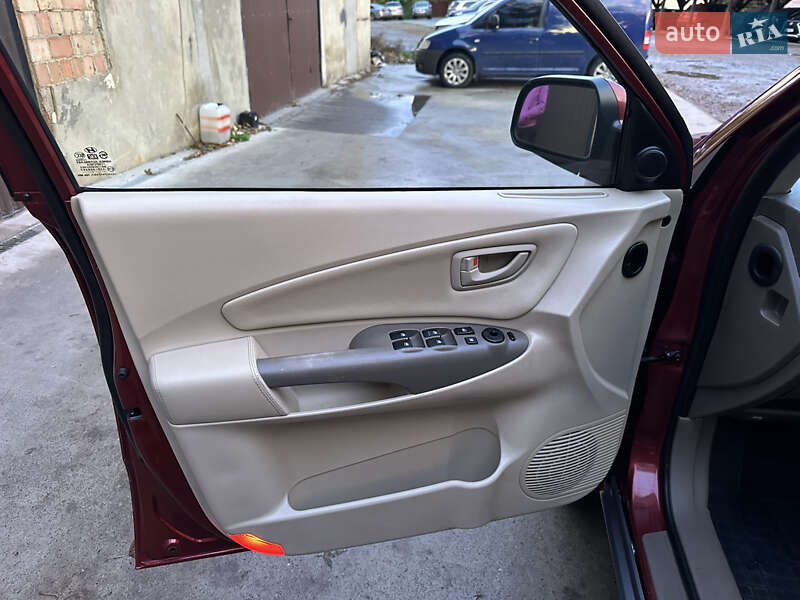 Внедорожник / Кроссовер Hyundai Tucson 2008 в Черновцах