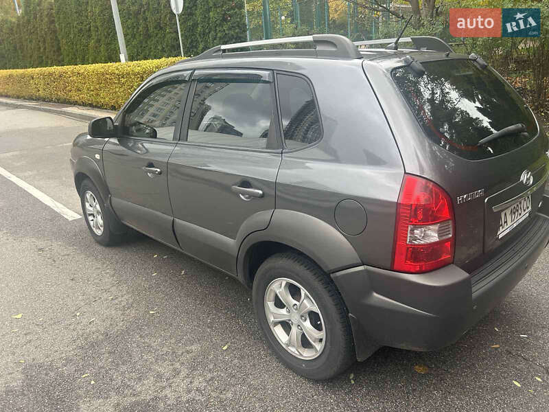 Позашляховик / Кросовер Hyundai Tucson 2008 в Києві