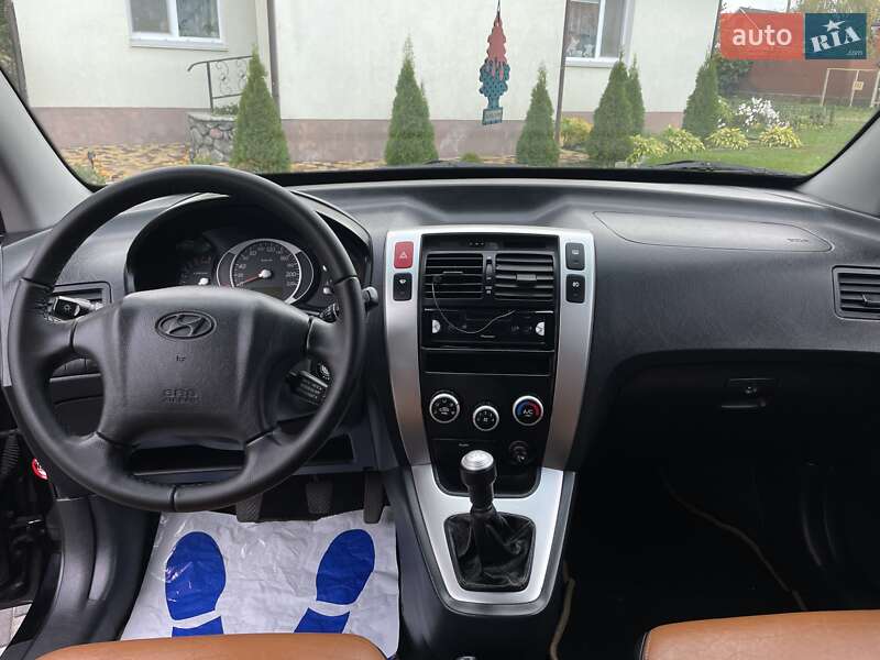 Внедорожник / Кроссовер Hyundai Tucson 2005 в Хороле фото 9 Внедорожник / Кроссовер Hyundai Tucson 2005 в Хороле