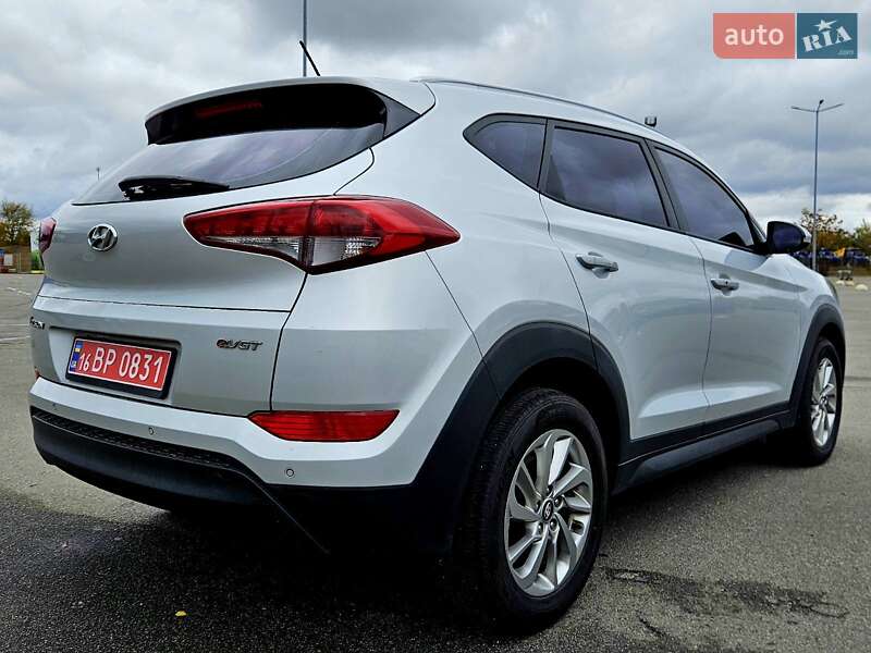 Позашляховик / Кросовер Hyundai Tucson 2015 в Дніпрі