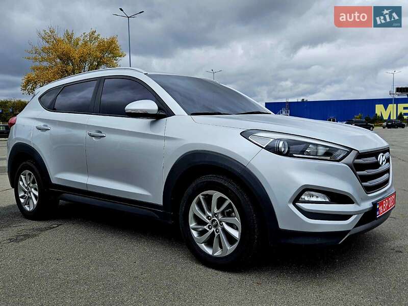 Позашляховик / Кросовер Hyundai Tucson 2015 в Дніпрі