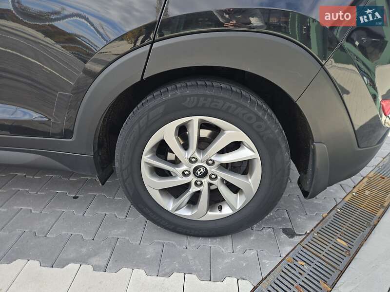 Внедорожник / Кроссовер Hyundai Tucson 2017 в Ирпене