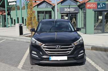 Позашляховик / Кросовер Hyundai Tucson 2017 в  фото 2 Позашляховик / Кросовер Hyundai Tucson 2017 в