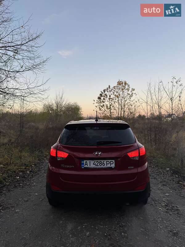 Внедорожник / Кроссовер Hyundai Tucson 2015 в Белой Церкви