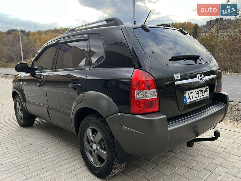 Позашляховик / Кросовер Hyundai Tucson 2006 в Тернополі фото 12 Позашляховик / Кросовер Hyundai Tucson 2006 в Тернополі