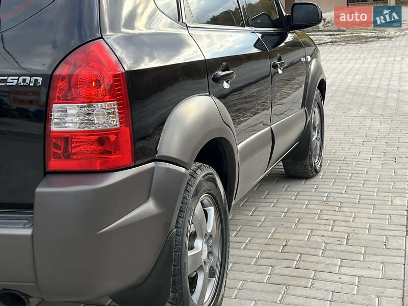 Позашляховик / Кросовер Hyundai Tucson 2006 в Тернополі фото 17 Позашляховик / Кросовер Hyundai Tucson 2006 в Тернополі