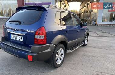 Внедорожник / Кроссовер Hyundai Tucson 2010 в Харькове