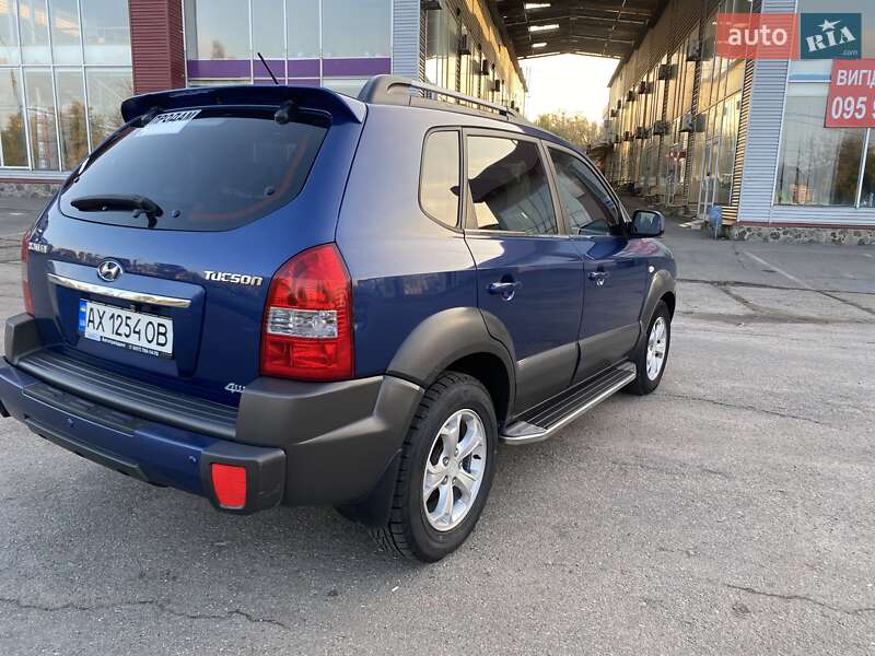 Внедорожник / Кроссовер Hyundai Tucson 2010 в Харькове