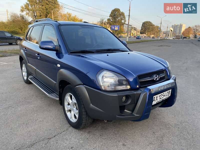 Внедорожник / Кроссовер Hyundai Tucson 2010 в Харькове