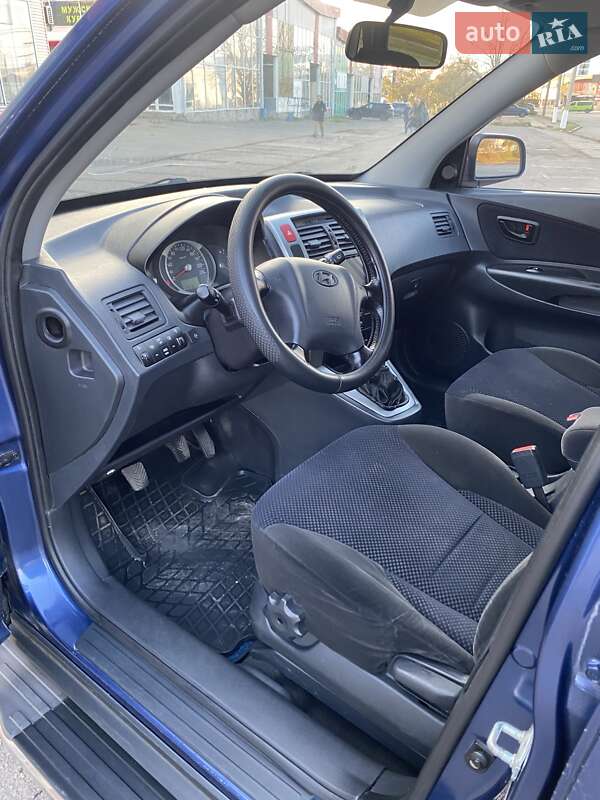 Внедорожник / Кроссовер Hyundai Tucson 2010 в Харькове