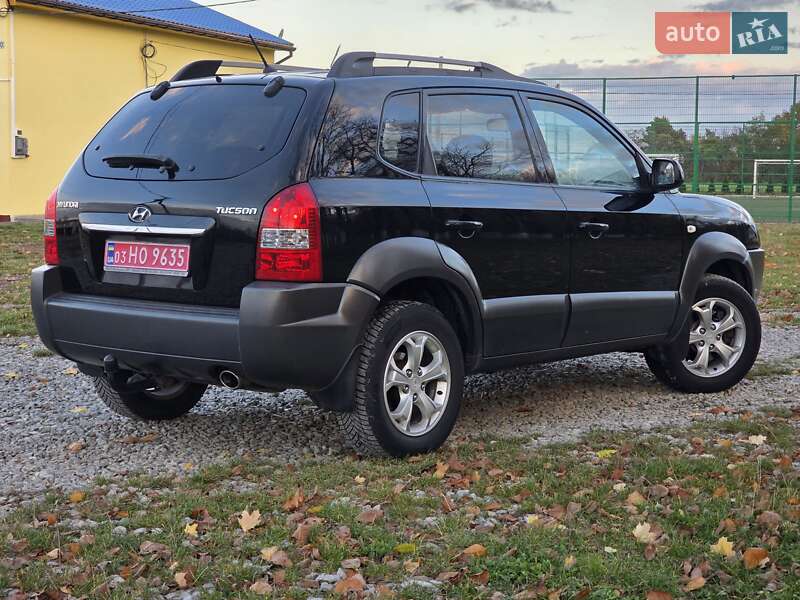 Внедорожник / Кроссовер Hyundai Tucson 2009 в Гусятине фото 9 Внедорожник / Кроссовер Hyundai Tucson 2009 в Гусятине