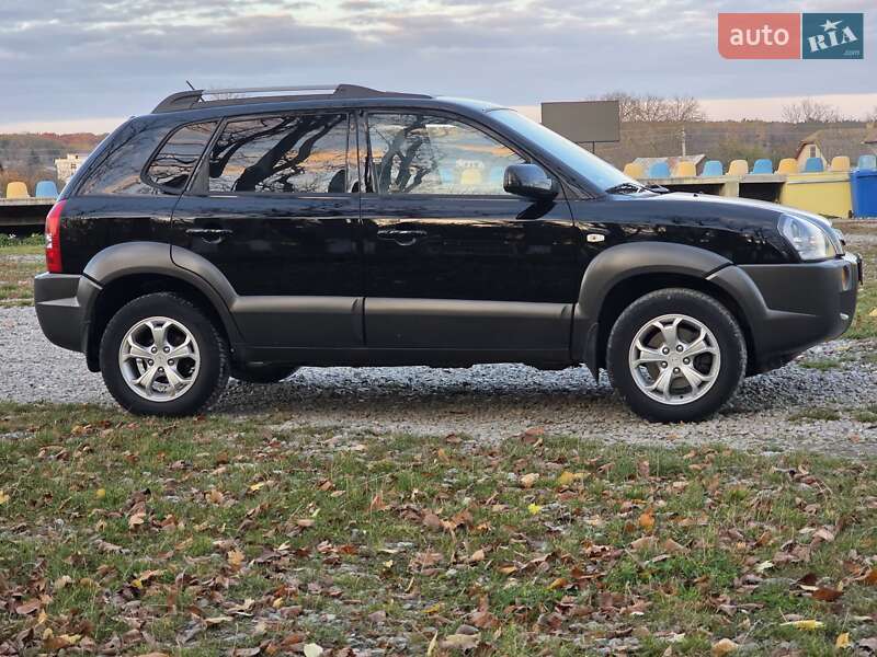 Внедорожник / Кроссовер Hyundai Tucson 2009 в Гусятине фото 21 Внедорожник / Кроссовер Hyundai Tucson 2009 в Гусятине