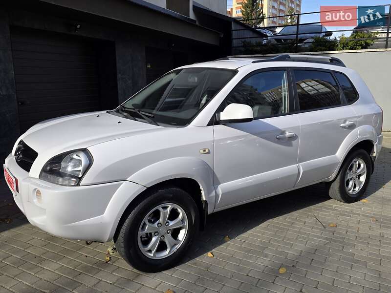 Внедорожник / Кроссовер Hyundai Tucson 2009 в Тернополе фото 4 Внедорожник / Кроссовер Hyundai Tucson 2009 в Тернополе