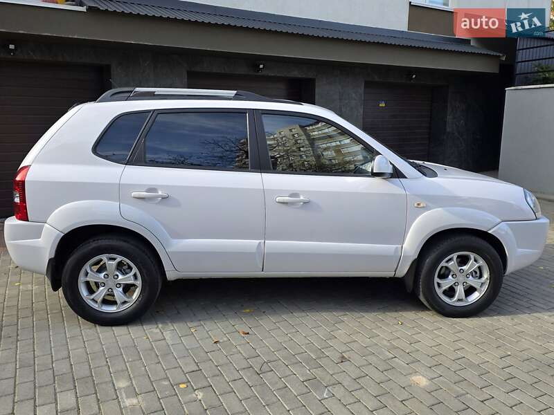 Внедорожник / Кроссовер Hyundai Tucson 2009 в Тернополе фото 11 Внедорожник / Кроссовер Hyundai Tucson 2009 в Тернополе