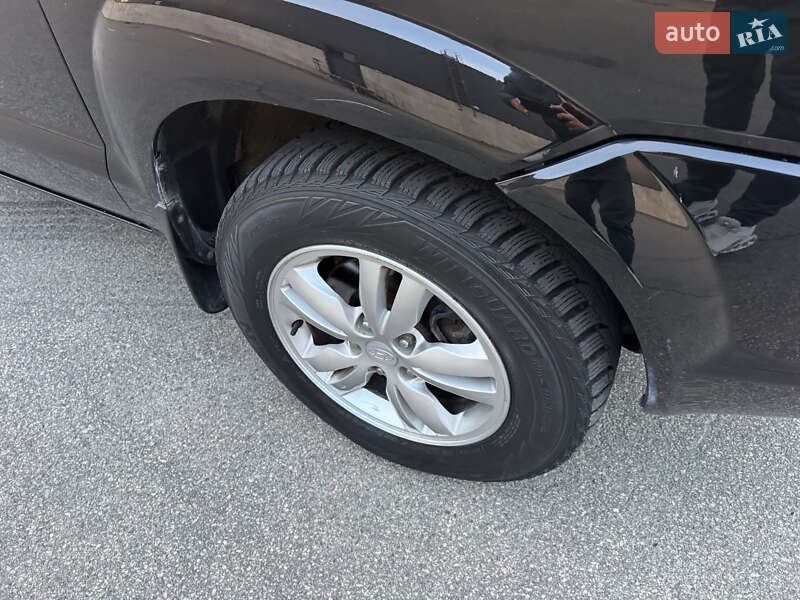 Позашляховик / Кросовер Hyundai Tucson 2009 в Києві