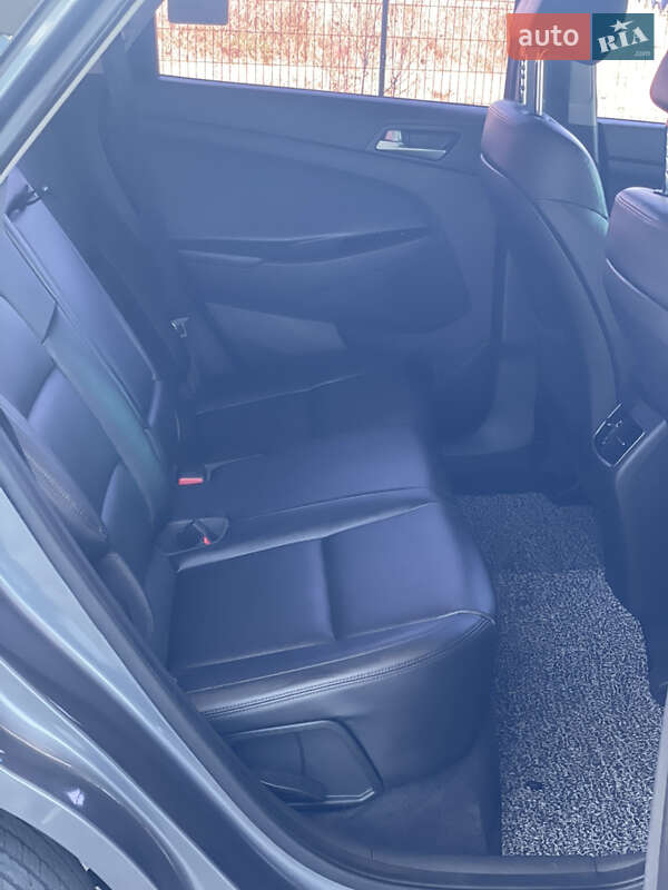 Внедорожник / Кроссовер Hyundai Tucson 2015 в Виннице фото 21 Внедорожник / Кроссовер Hyundai Tucson 2015 в Виннице