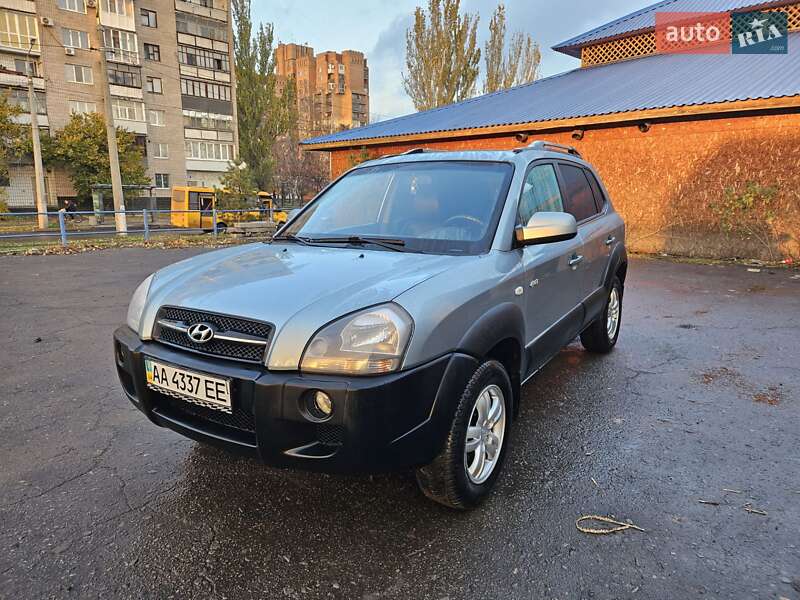 Внедорожник / Кроссовер Hyundai Tucson 2007 в Славянске фото Внедорожник / Кроссовер Hyundai Tucson 2007 в Славянске