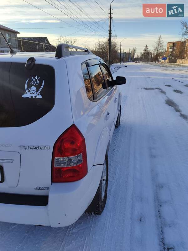 Внедорожник / Кроссовер Hyundai Tucson 2008 в Николаеве