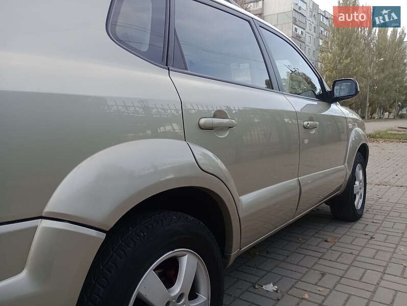 Внедорожник / Кроссовер Hyundai Tucson 2007 в Запорожье