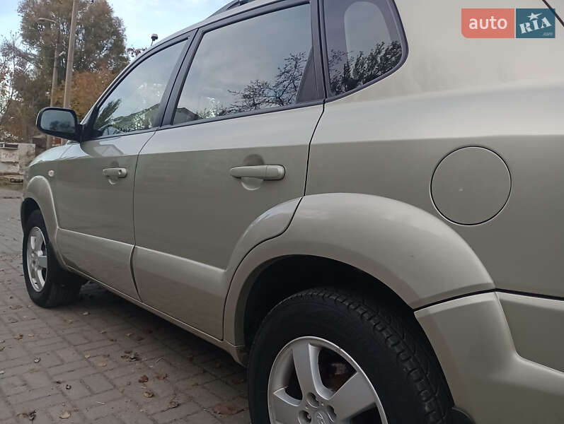 Внедорожник / Кроссовер Hyundai Tucson 2007 в Запорожье