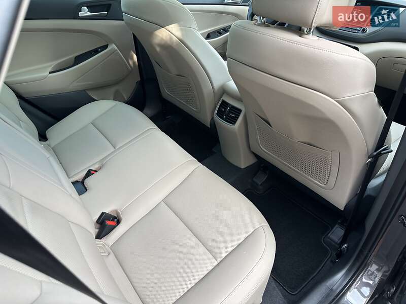 Внедорожник / Кроссовер Hyundai Tucson 2016 в Луцке