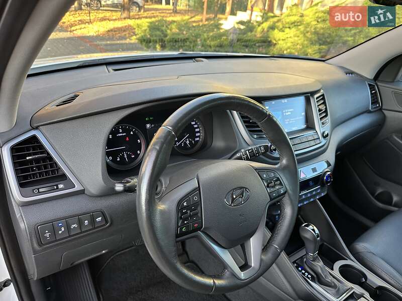 Внедорожник / Кроссовер Hyundai Tucson 2016 в Луцке фото 18 Внедорожник / Кроссовер Hyundai Tucson 2016 в Луцке