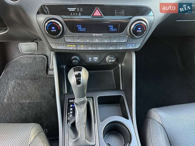 Внедорожник / Кроссовер Hyundai Tucson 2016 в Луцке фото 28 Внедорожник / Кроссовер Hyundai Tucson 2016 в Луцке