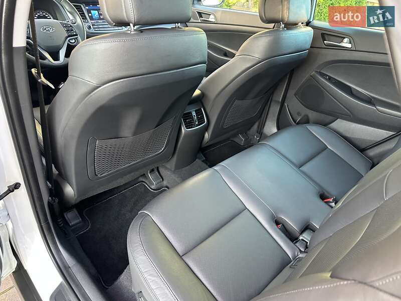 Внедорожник / Кроссовер Hyundai Tucson 2016 в Луцке фото 49 Внедорожник / Кроссовер Hyundai Tucson 2016 в Луцке