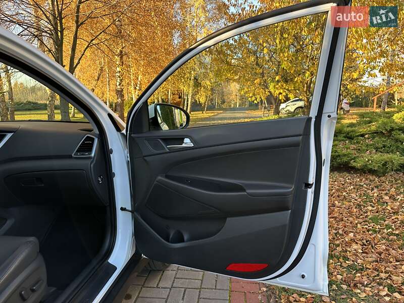 Внедорожник / Кроссовер Hyundai Tucson 2016 в Луцке фото 60 Внедорожник / Кроссовер Hyundai Tucson 2016 в Луцке