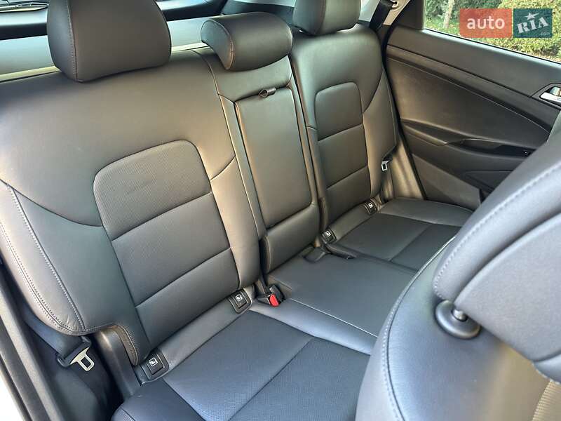 Внедорожник / Кроссовер Hyundai Tucson 2016 в Луцке фото 66 Внедорожник / Кроссовер Hyundai Tucson 2016 в Луцке