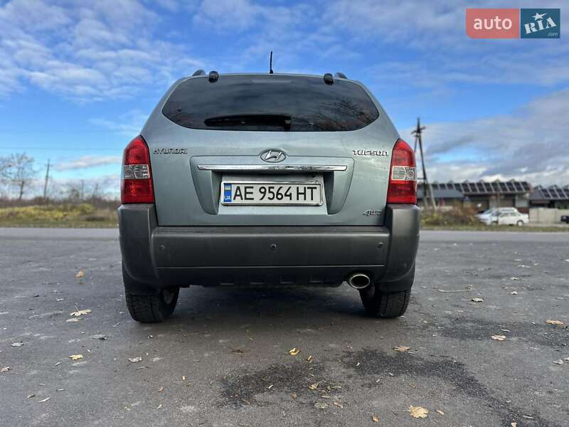 Внедорожник / Кроссовер Hyundai Tucson 2008 в Новой Водолаге