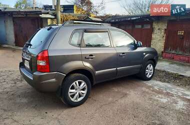 Позашляховик / Кросовер Hyundai Tucson 2008 в Києві