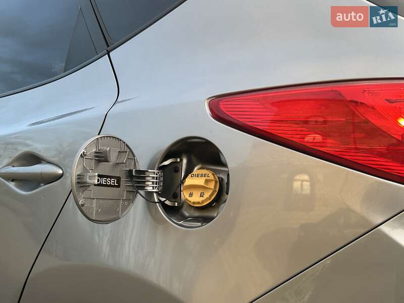 Позашляховик / Кросовер Hyundai Tucson 2014 в Тернополі