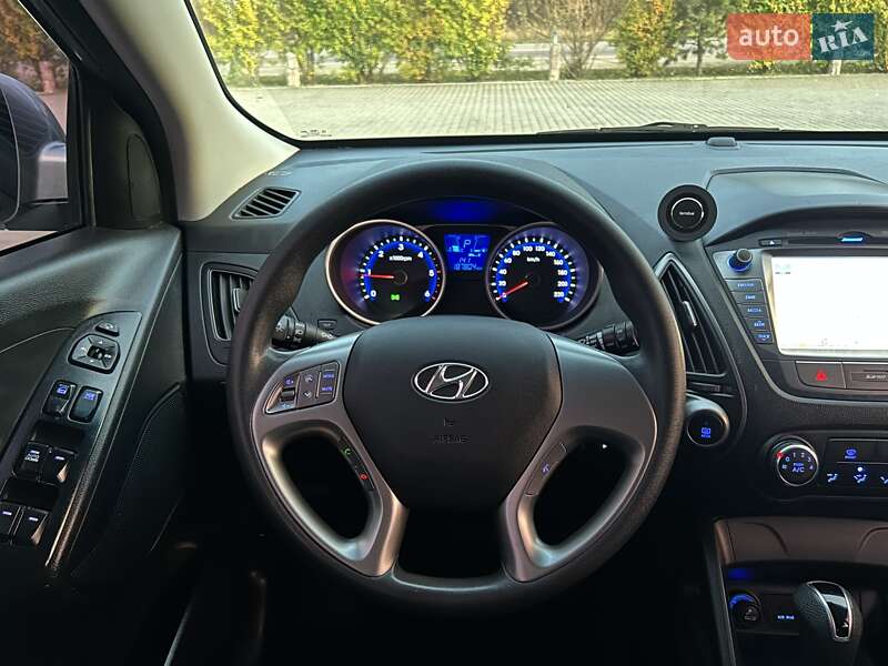 Позашляховик / Кросовер Hyundai Tucson 2014 в Тернополі